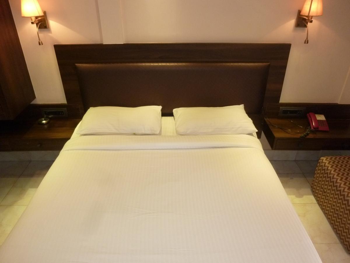 Hotel New Bengal Mumbai Exteriör bild