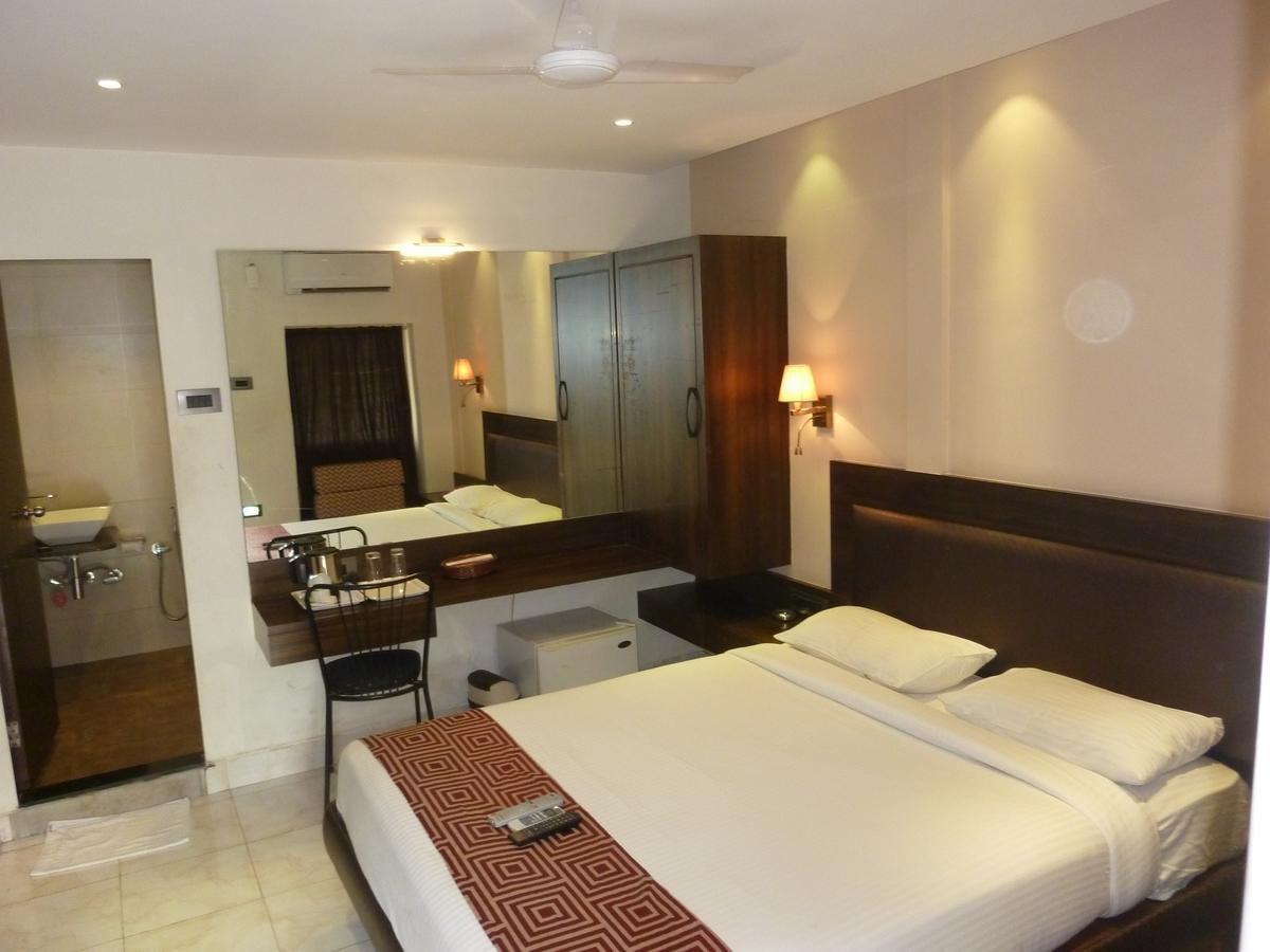 Hotel New Bengal Mumbai Exteriör bild